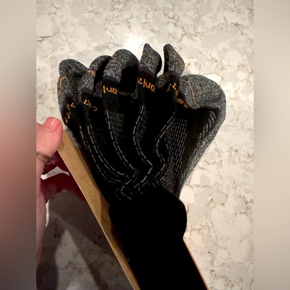 NWT Carhartt Men’s large - Black and Gray Classic Force Mid weight Low Cut Socks - Picture 11 of 11